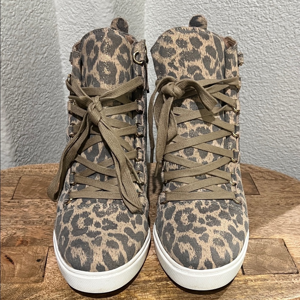 L. Paolo Leopard Print Wedge Sneakers - Picture 2 of 11